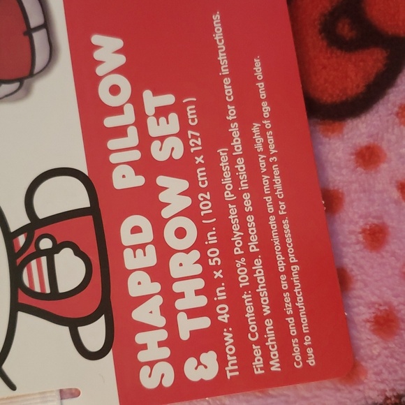 Hello Kitty Shaped Pillow & Throw Set NWT - Picture 4 of 4